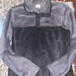 Mens small snap Columbia pullover